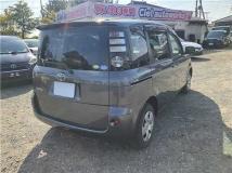 2010 Toyota Sienta