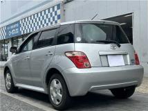 2005 Toyota IST