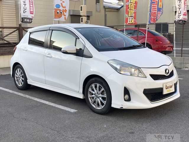 2013 Toyota Vitz
