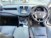 2012 Toyota Crown