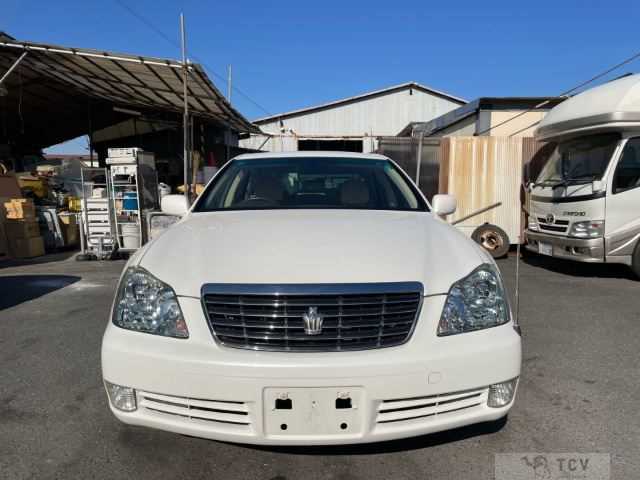 2005 Toyota Crown