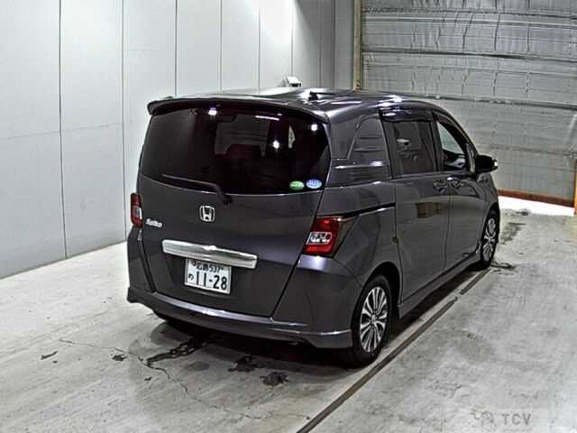 2013 Honda Freed Spike