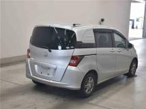 2010 Honda Freed Spike