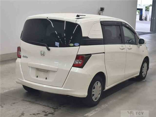 2011 Honda Freed Spike