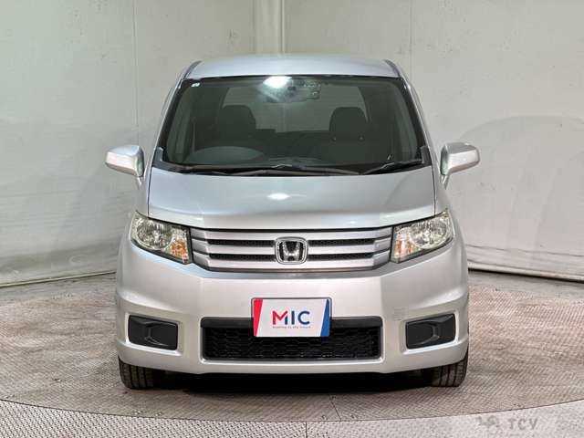 2011 Honda Freed Spike