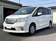 2011 Nissan Serena