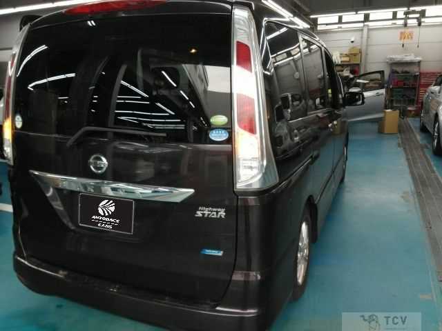 2011 Nissan Serena