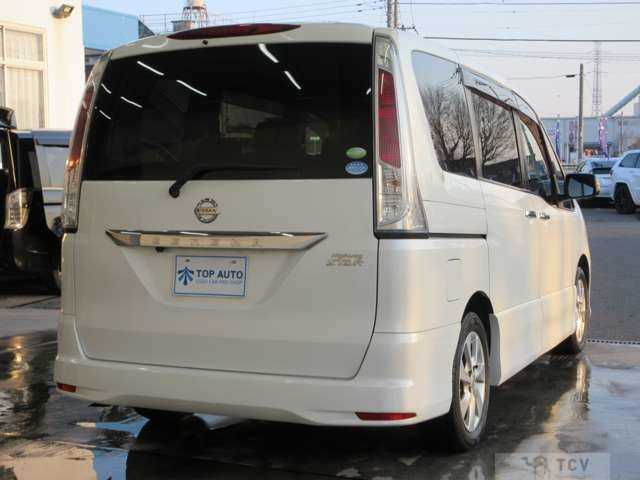 2011 Nissan Serena