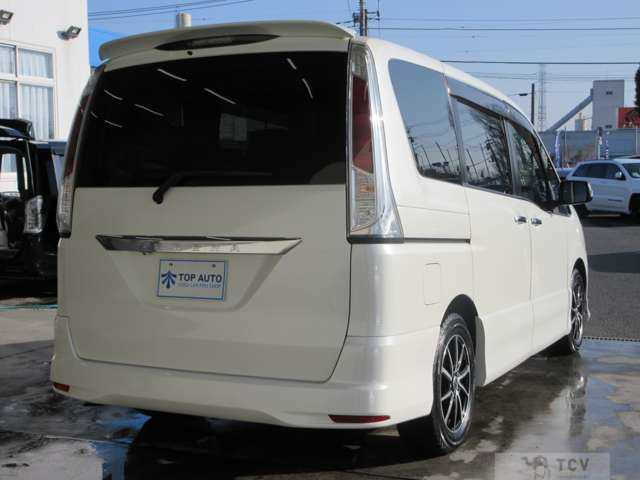 2012 Nissan Serena