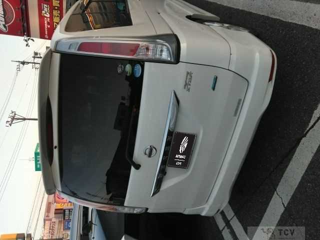 2011 Nissan Serena