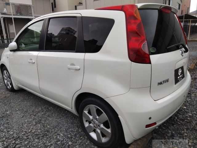 2005 Nissan Note