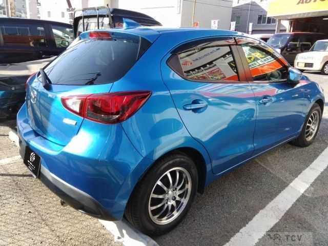 2014 Mazda Demio