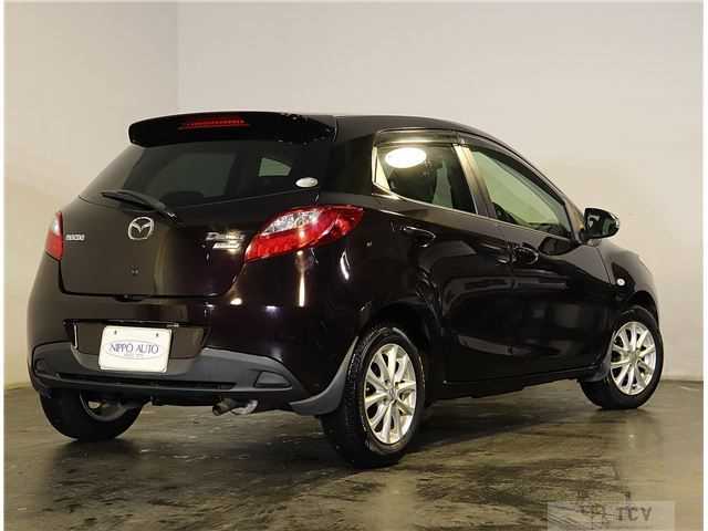 2013 Mazda Demio
