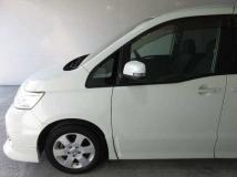 2010 Nissan Serena