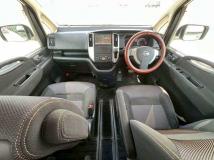 2008 Nissan Serena