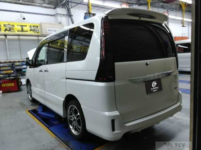 2011 Nissan Serena
