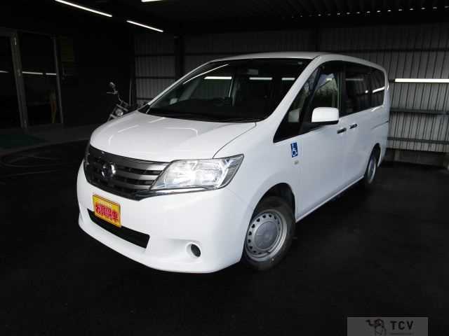 2013 Nissan Serena