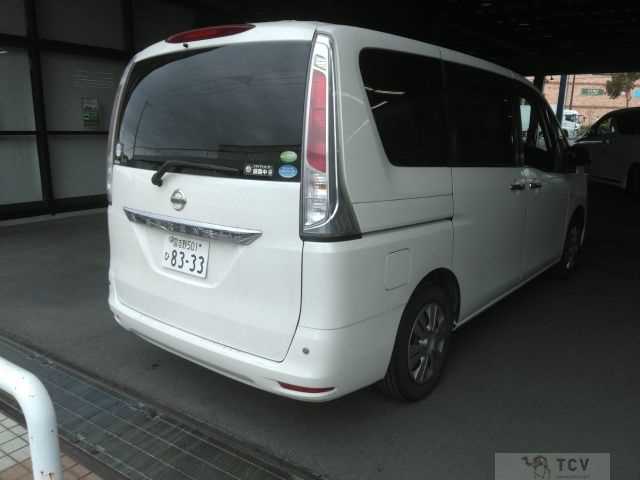 2011 Nissan Serena