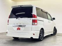 2006 Toyota Noah