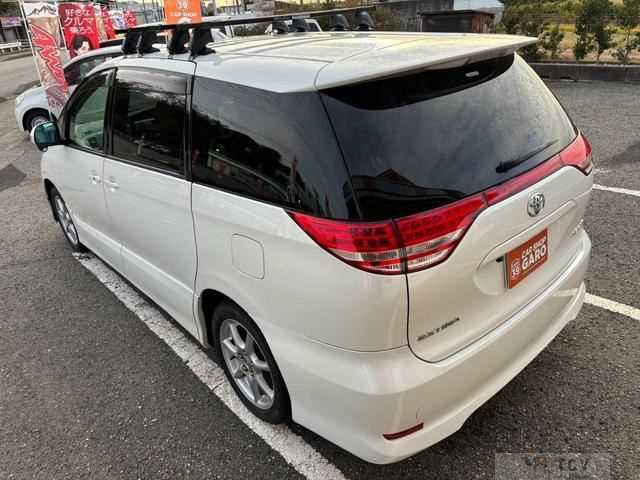 2007 Toyota Estima
