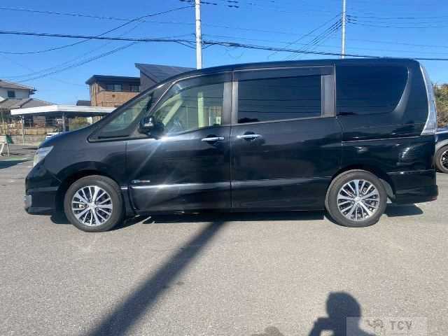 2015 Nissan Serena