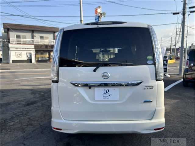2015 Nissan Serena