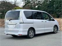 2013 Nissan Serena