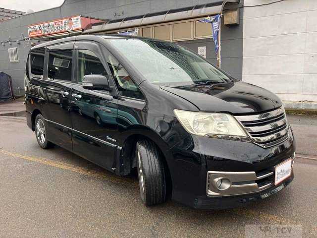 2013 Nissan Serena