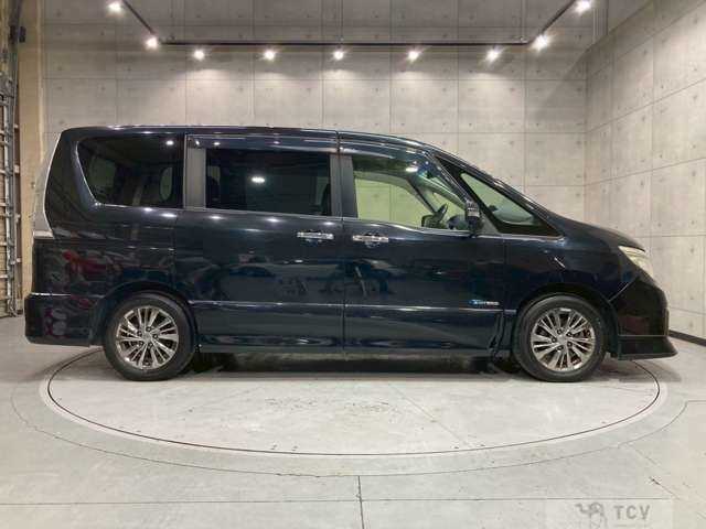 2015 Nissan Serena