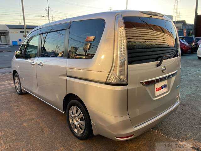 2013 Nissan Serena