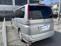 2009 Nissan Serena