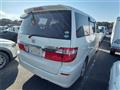 2005 Toyota Alphard