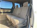 2005 Toyota Alphard