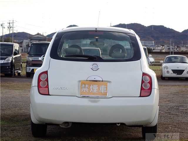 2005 Nissan March