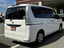 2015 Nissan Serena