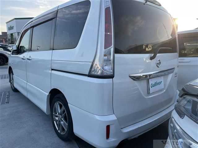2011 Nissan Serena