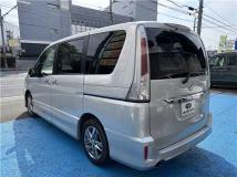 2011 Nissan Serena