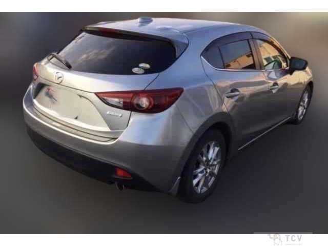 2014 Mazda Axela Sport