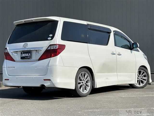 2011 Toyota Alphard