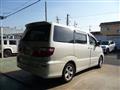 2004 Toyota Alphard