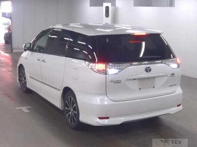 2013 Toyota Estima Hybrid