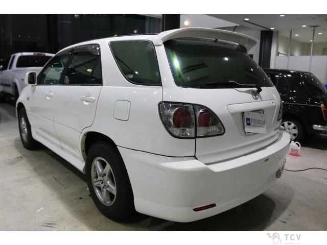 2001 Toyota Harrier