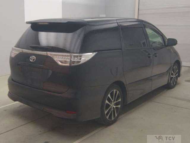 2013 Toyota Estima