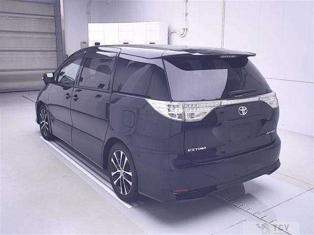 2013 Toyota Estima