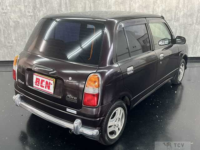 1999 Daihatsu Mira Gino1000