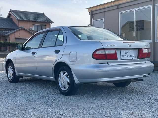 1998 Nissan Pulsar