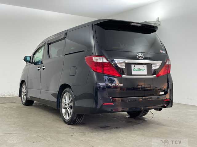 2011 Toyota Alphard