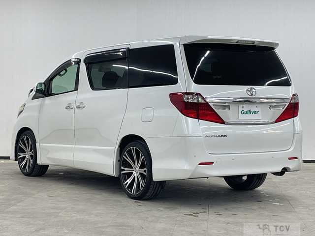 2012 Toyota Alphard