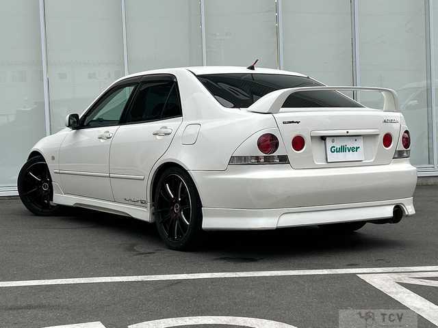2001 Toyota Altezza