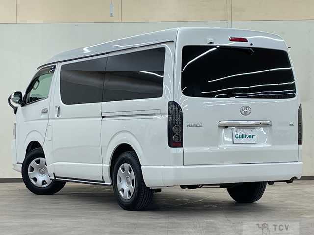 2011 Toyota Hiace